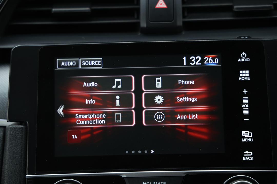 2017 Honda Civic Vti, Automatic, 91730 km, Infotainment System