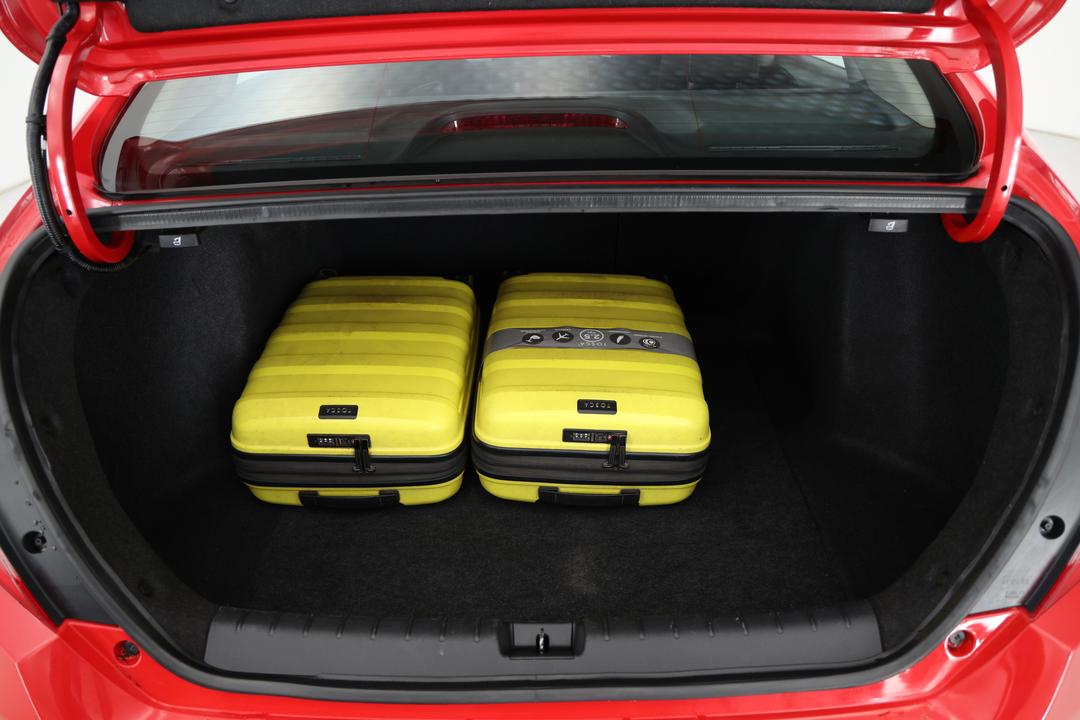 2017 Honda Civic Vti, Automatic, 91730 km, Boot Inside View with Luggage