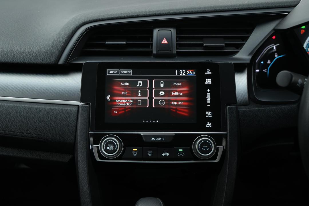 2017 Honda Civic Vti, Automatic, 91730 km, Center Console