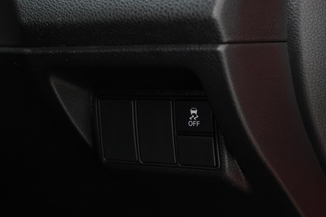 2017 Honda Civic Vti, Automatic, 91730 km, Utility Switches/Buttons