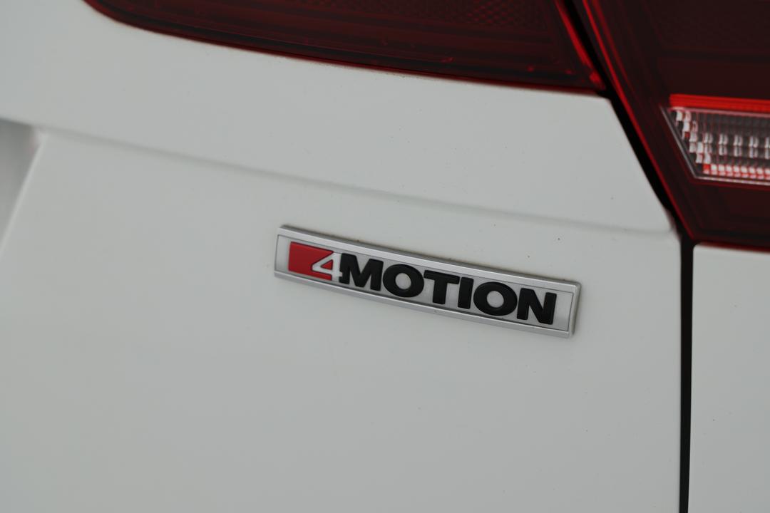 2018 Volkswagen Tiguan 132 Tsi Comfortline, Automatic, 107338 km, Badge (Boot Right Side)