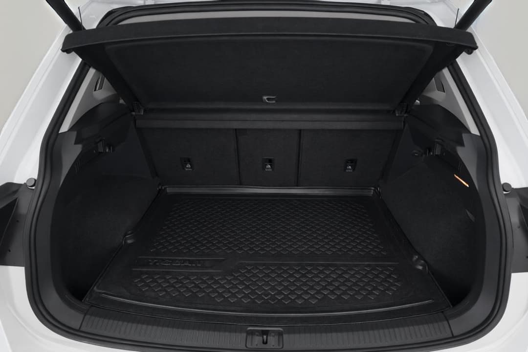 2018 Volkswagen Tiguan 132 Tsi Comfortline, Automatic, 107338 km, Boot Inside View