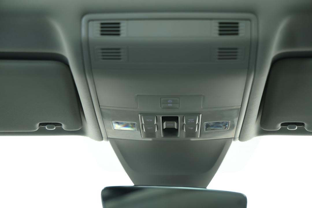 2018 Volkswagen Tiguan 132 Tsi Comfortline, Automatic, 107338 km, On-Roof Controls/Sunglass holder