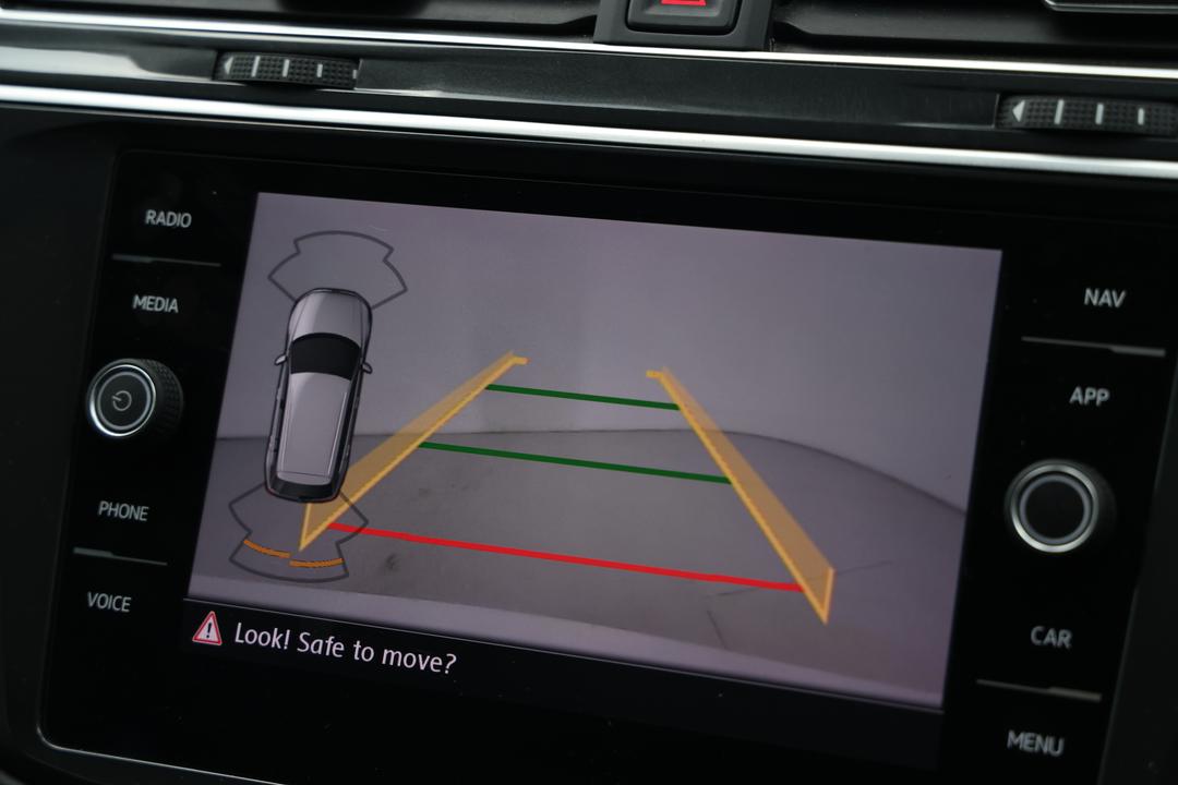 2018 Volkswagen Tiguan 132 Tsi Comfortline, Automatic, 107338 km, Parking Camera