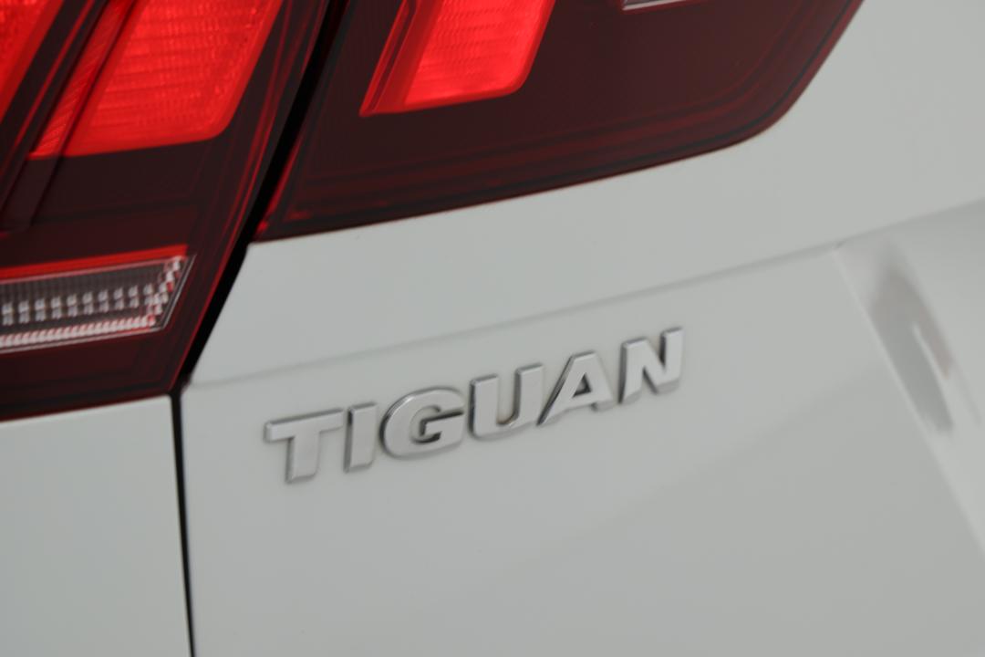 2018 Volkswagen Tiguan 132 Tsi Comfortline, Automatic, 107338 km, Badge (Boot Left Side)