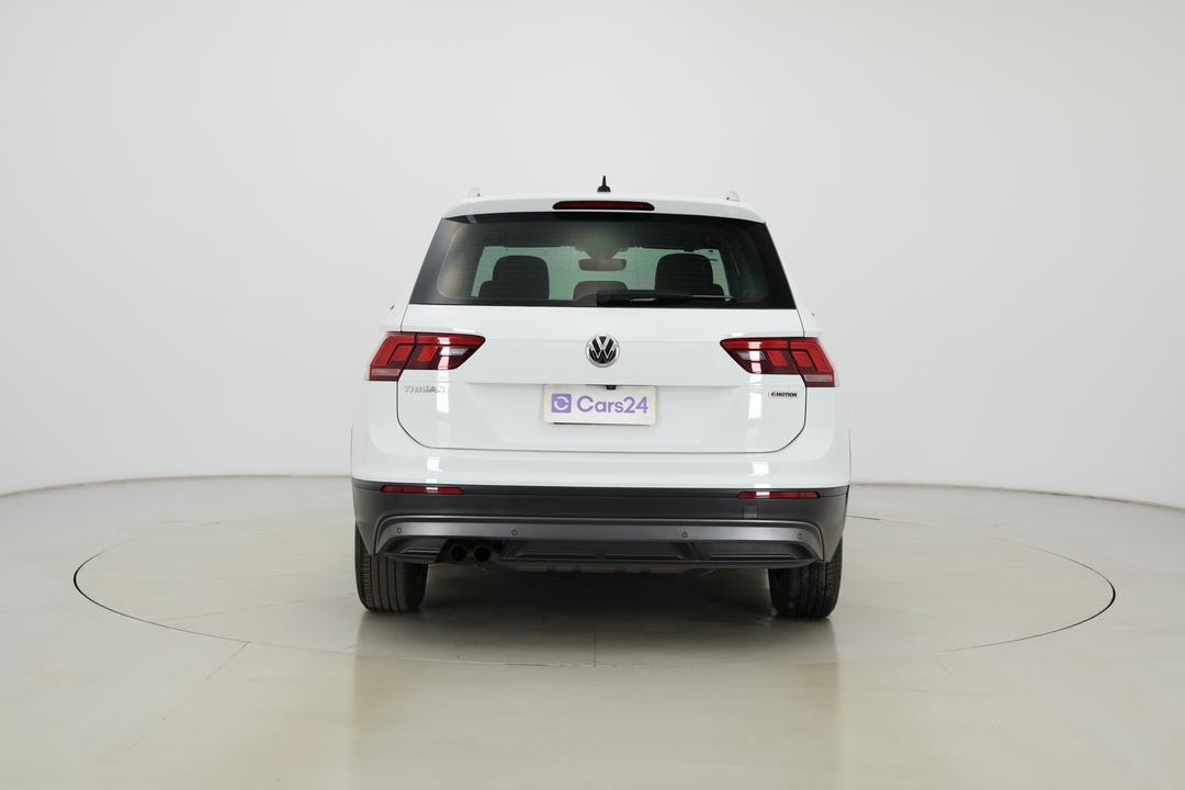 2018 Volkswagen Tiguan 132 Tsi Comfortline, Automatic, 107338 km, Back/Rear View