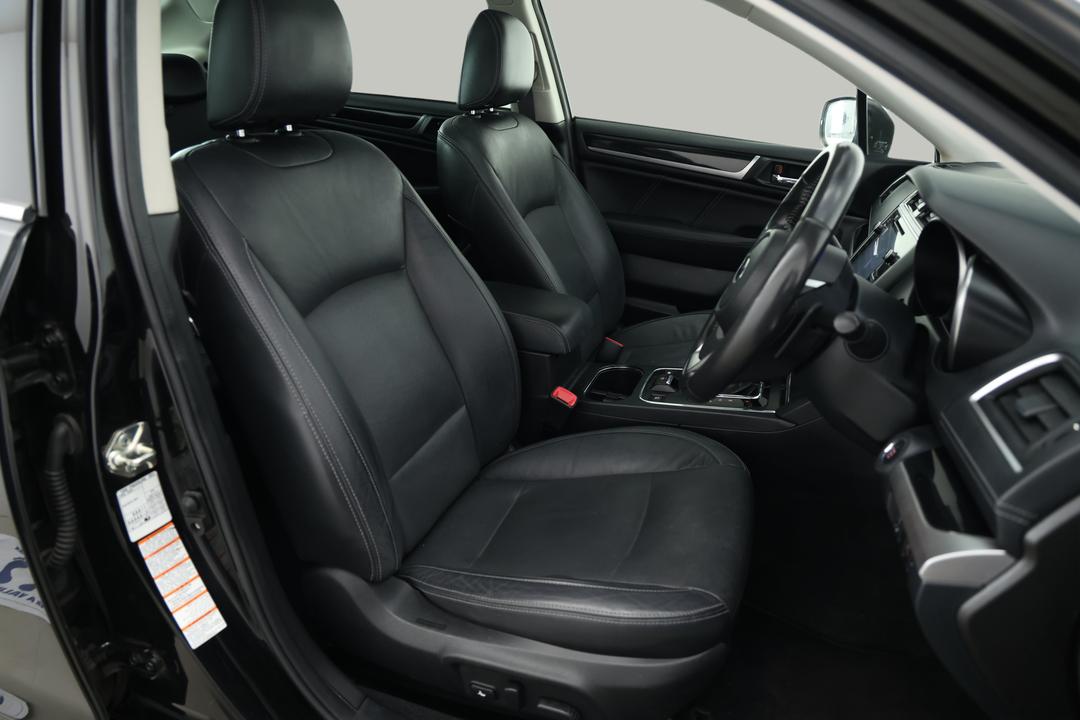 2018 Subaru Liberty 2.5i Premium, Automatic, 110698 km, Right Side Front Door Cabin View