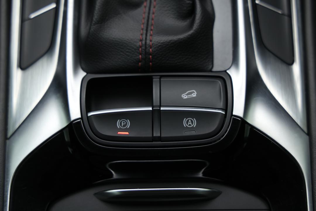 2020 MG HS Excite, Automatic, 62216 km, Handbrake