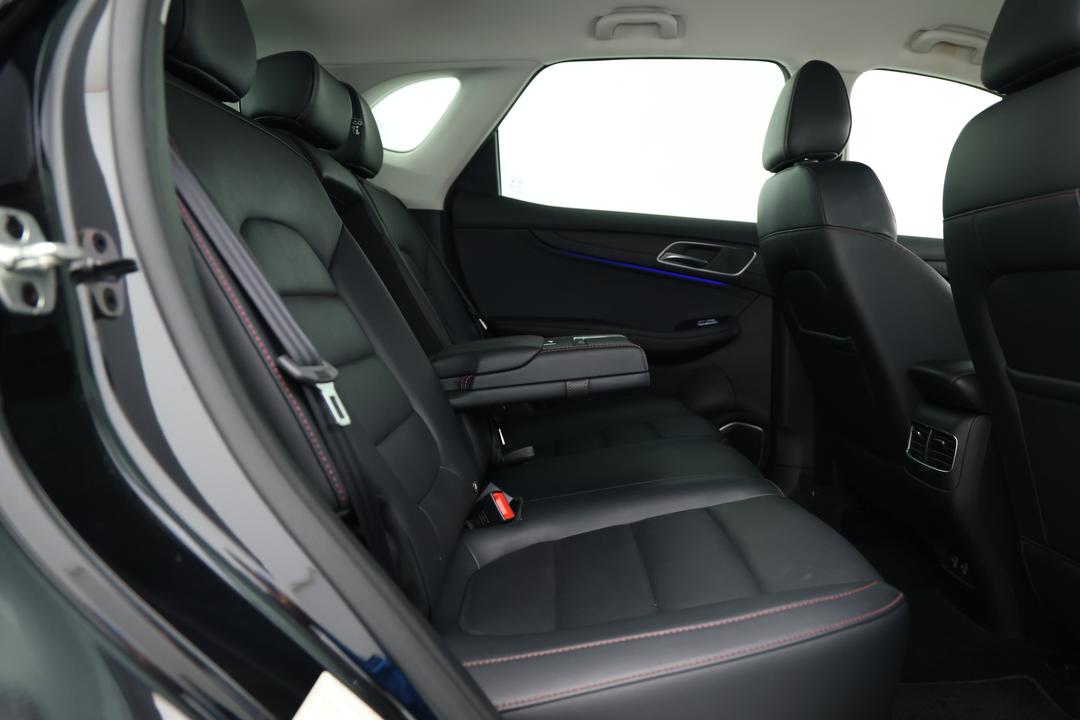 2020 MG HS Excite, Automatic, 62216 km, Right Side Rear Door Cabin View