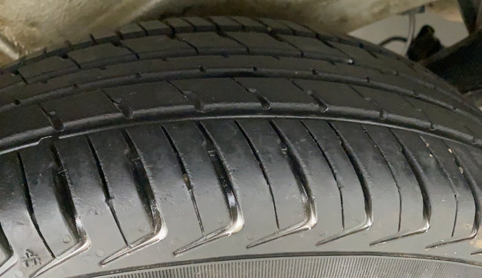 2020 Maruti New Wagon-R LXI CNG 1.0 L, CNG, Manual, 66,997 km, Right Rear Tyre Tread
