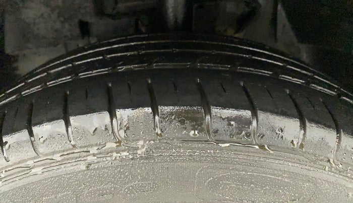 2018 Tata NEXON XM PETROL, Petrol, Manual, 37,531 km, Left Front Tyre Tread