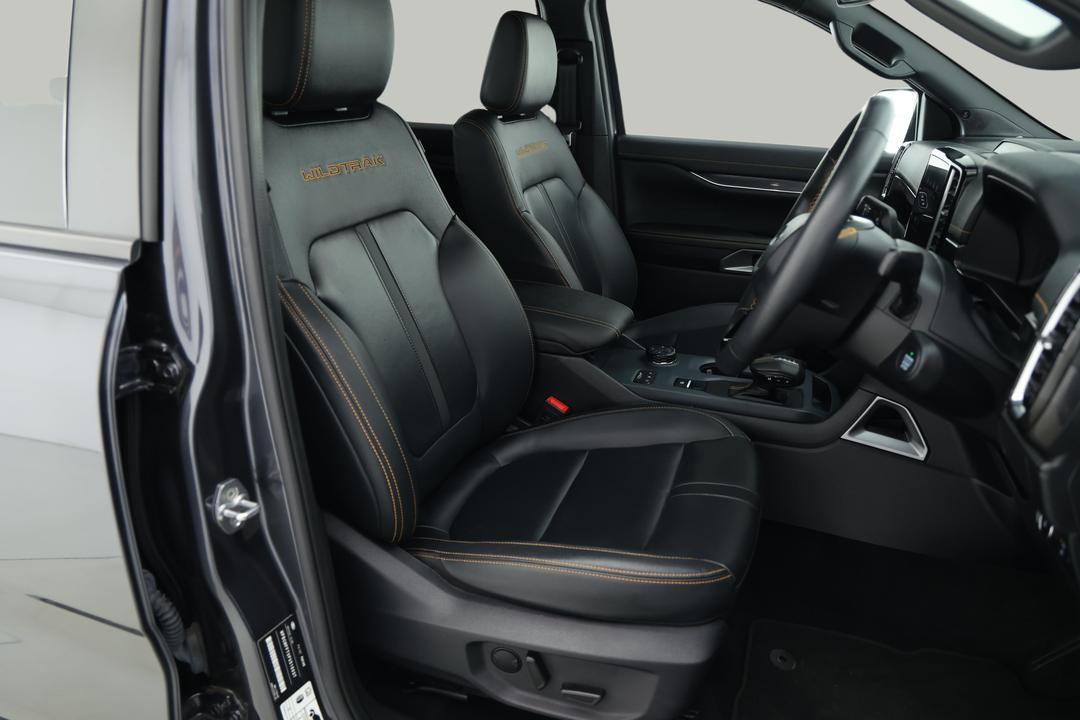 2023 Ford Ranger Wildtrak 3.0 (4x4), Automatic, 23858 km, Right Side Front Door Cabin View