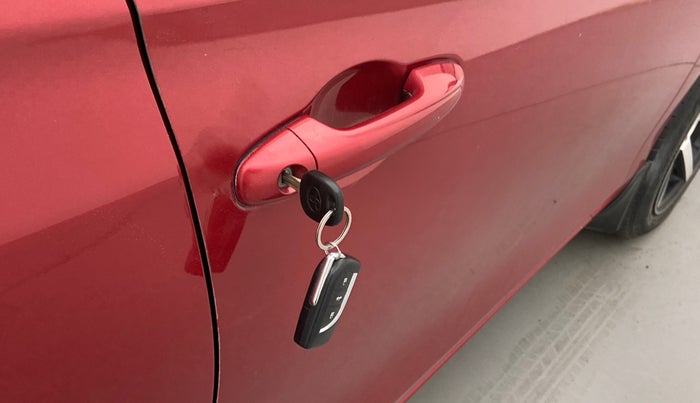2018 Toyota YARIS J MT, Petrol, Manual, 78,232 km, Lock system - Dork lock functional only from remote key