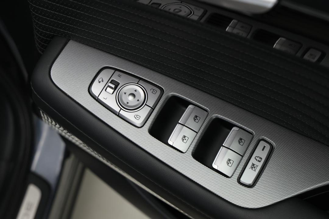 2023 Hyundai Palisade Highlander (7 Seat), Automatic, 63995 km, Drivers Side Door Panel Controls