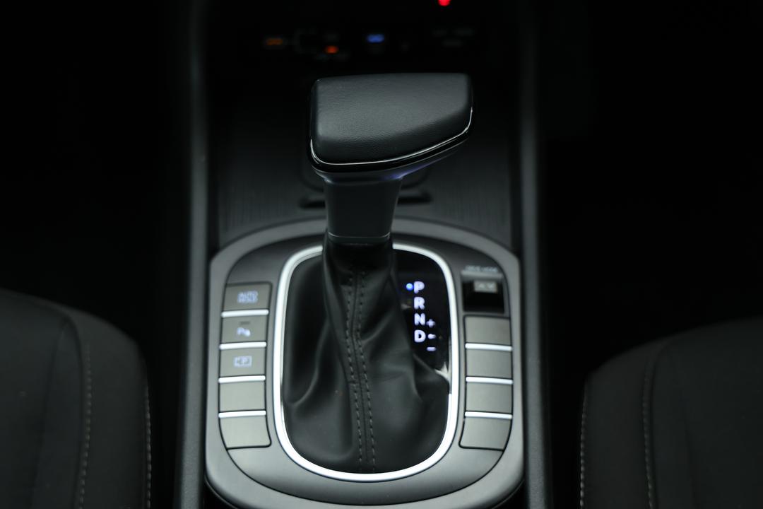 2024 Hyundai Kona Kona, Automatic, 10080 km, Gear Lever 