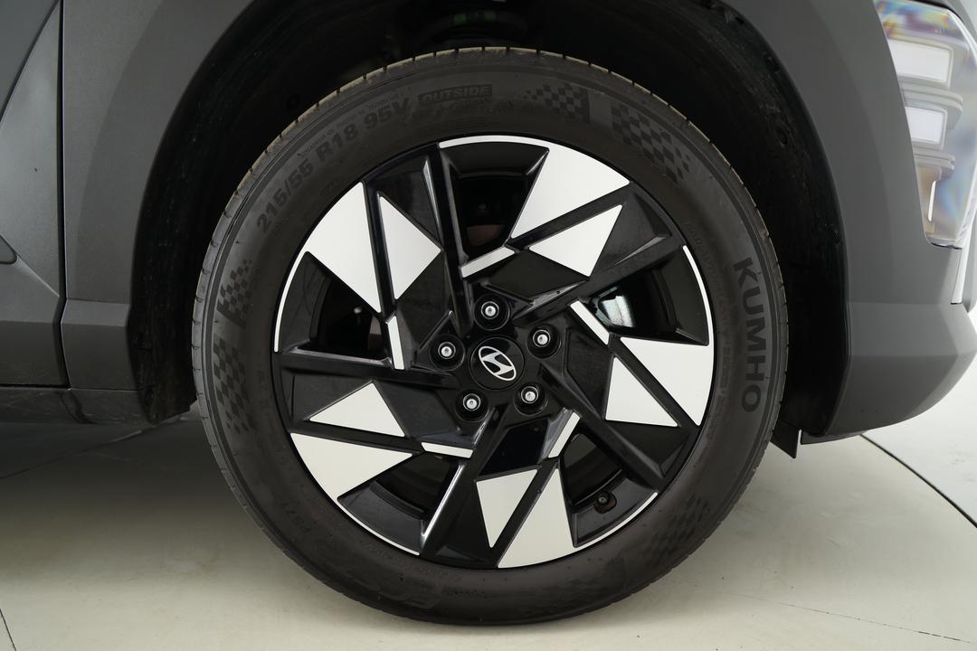 2024 Hyundai Kona Kona, Automatic, 10080 km, Right Front Wheel