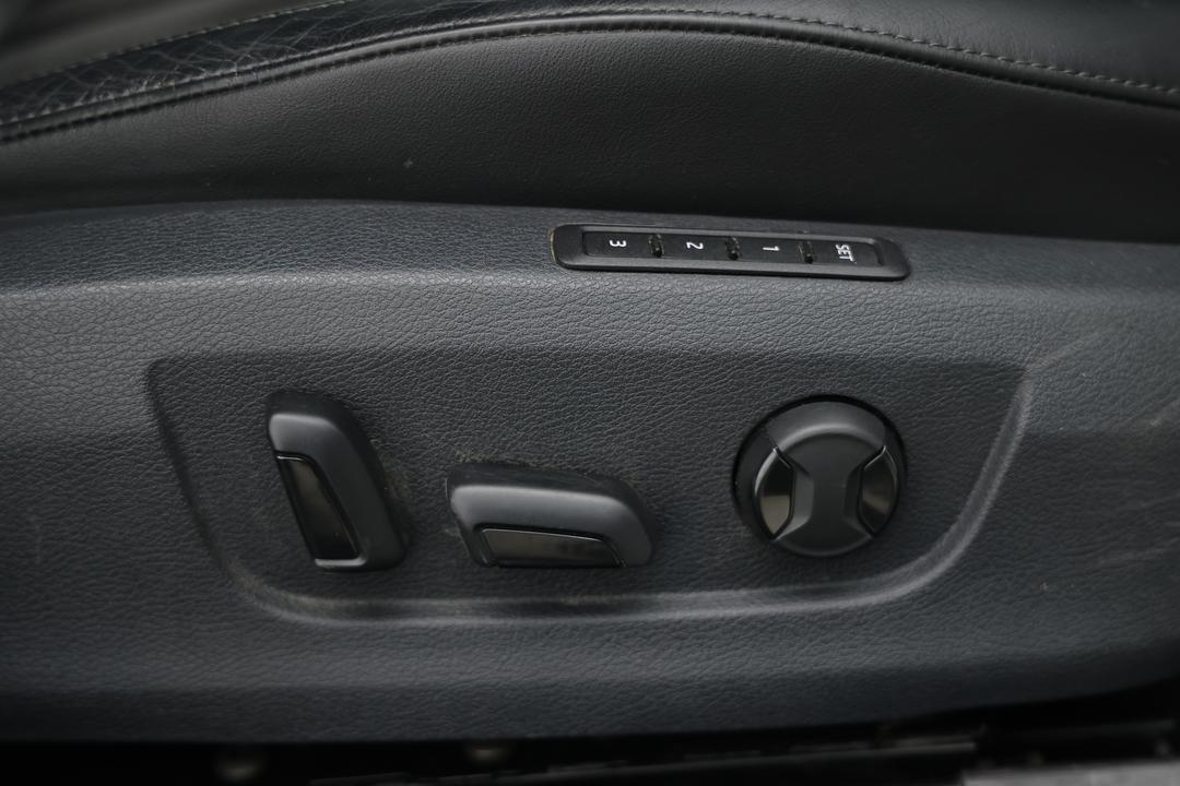2018 SKODA Superb 162 Tsi, Automatic, 95271 km, Drivers Side Adjustment Panel