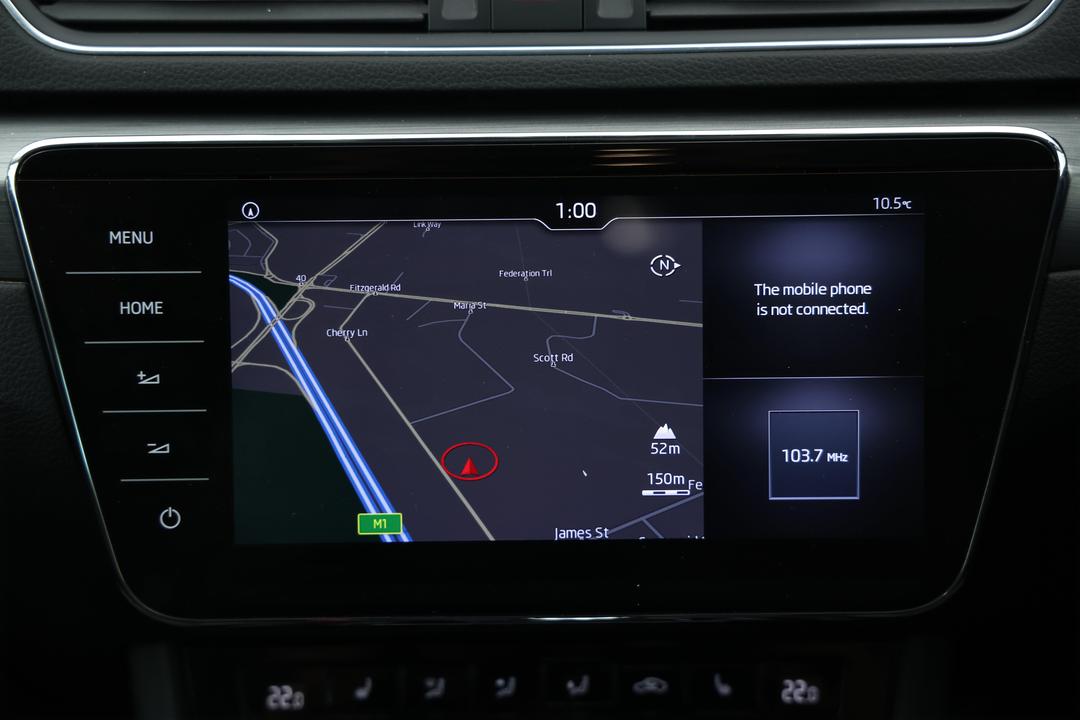2018 SKODA Superb 162 Tsi, Automatic, 95271 km, Infotainment System