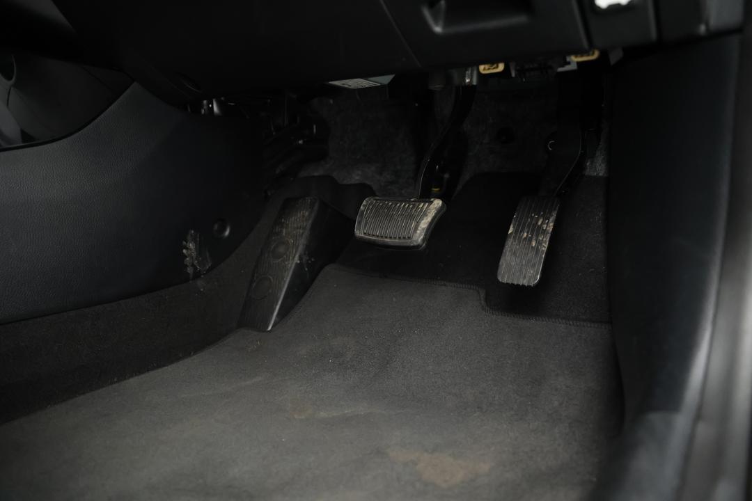 2021 Kia Rio Sx, Automatic, 26430 km, Pedals and Footmat