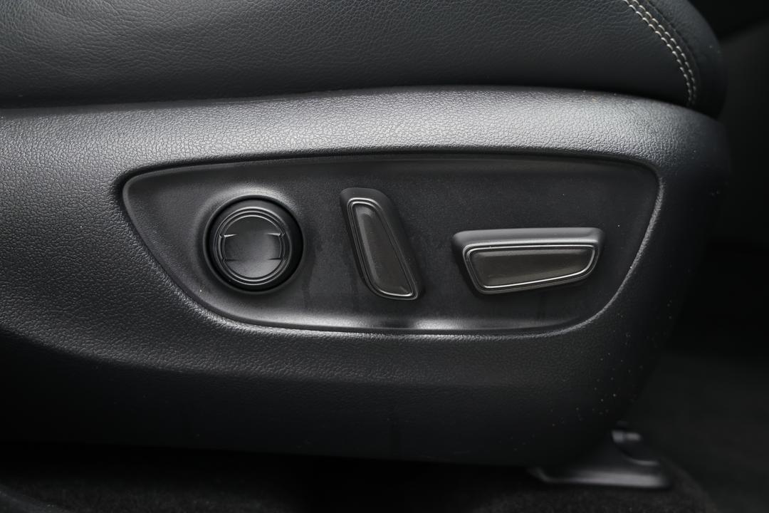 2023 Toyota RAV4 Cruiser (2WD) Hybrid, Automatic, 47445 km, Drivers Side Adjustment Panel