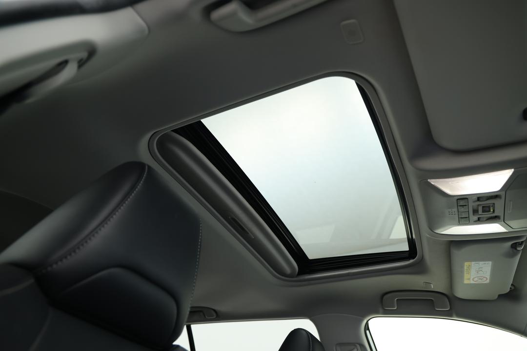 2023 Toyota RAV4 Cruiser (2WD) Hybrid, Automatic, 47445 km, Interior Sunroof/Moonroof