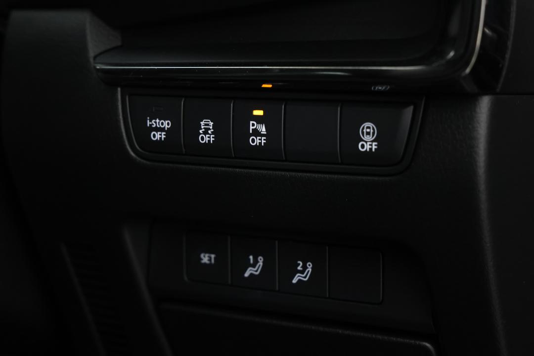 2022 Mazda 3 G20 Touring, Automatic, 56478 km, Utility Switches/Buttons