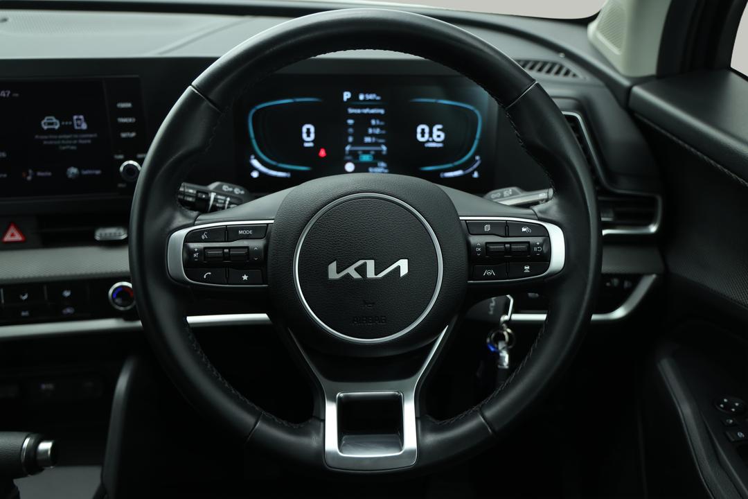 2024 Kia Sportage S (FWD), Automatic, 51037 km, Steering Wheel Close-up