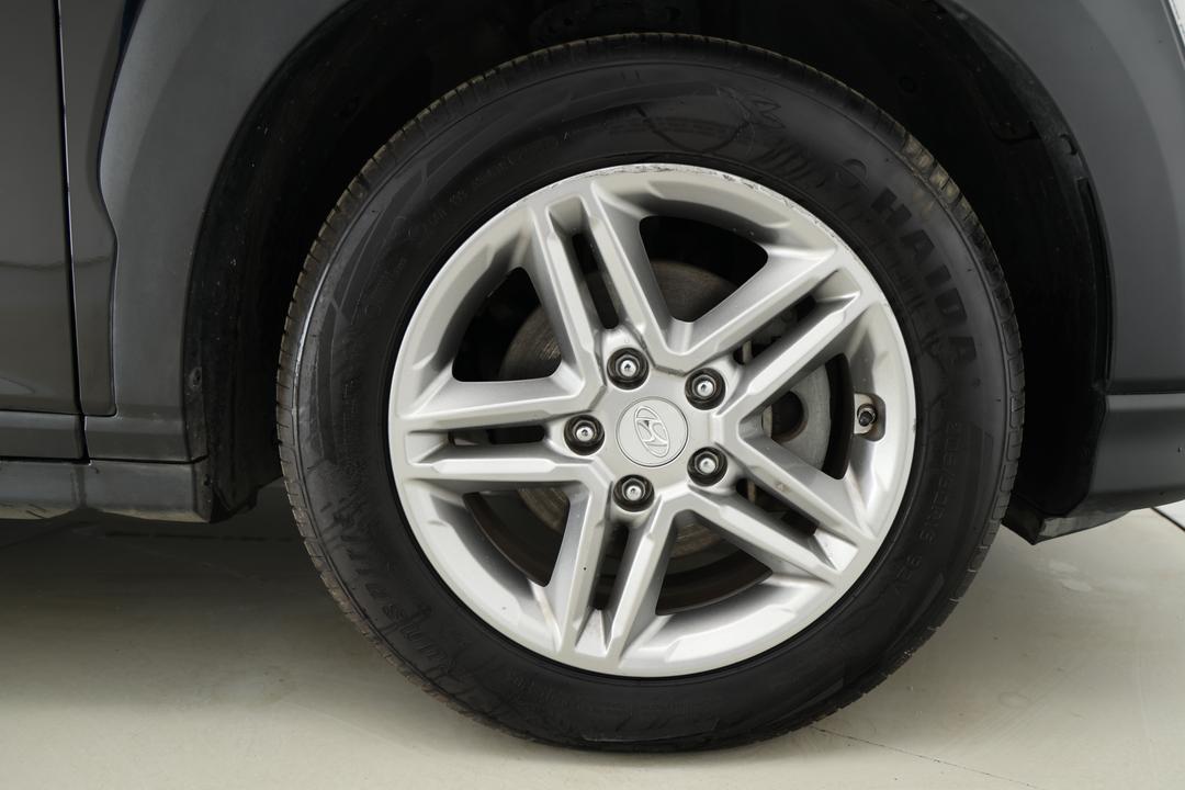 2020 Hyundai Kona Active (FWD), Automatic, 128926 km, Right Front Wheel