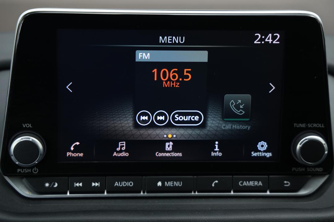 2024 Nissan X-trail St (4WD) 7 Seat, Automatic, 30229 km, Infotainment System