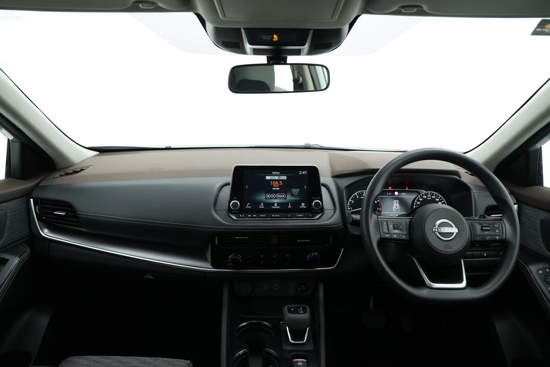 2024 Nissan X-trail St (4WD) 7 Seat, Automatic, 30229 km, Dashboard View