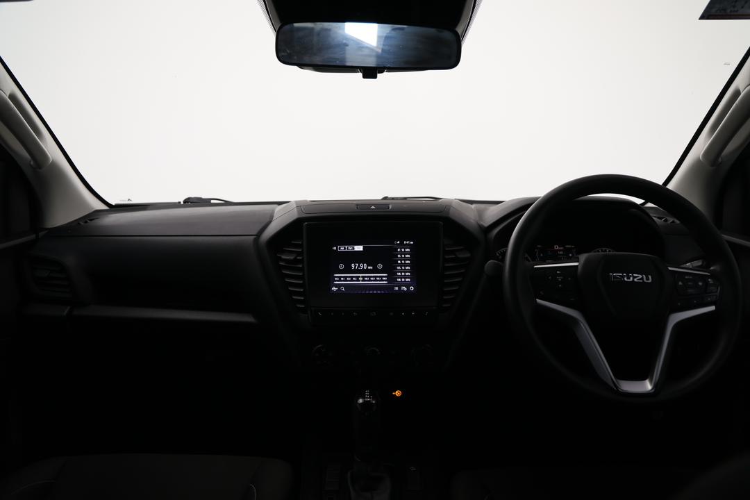 2020 Isuzu D-MAX Sx High Ride (4x2), Automatic, 107804 km, Dashboard View