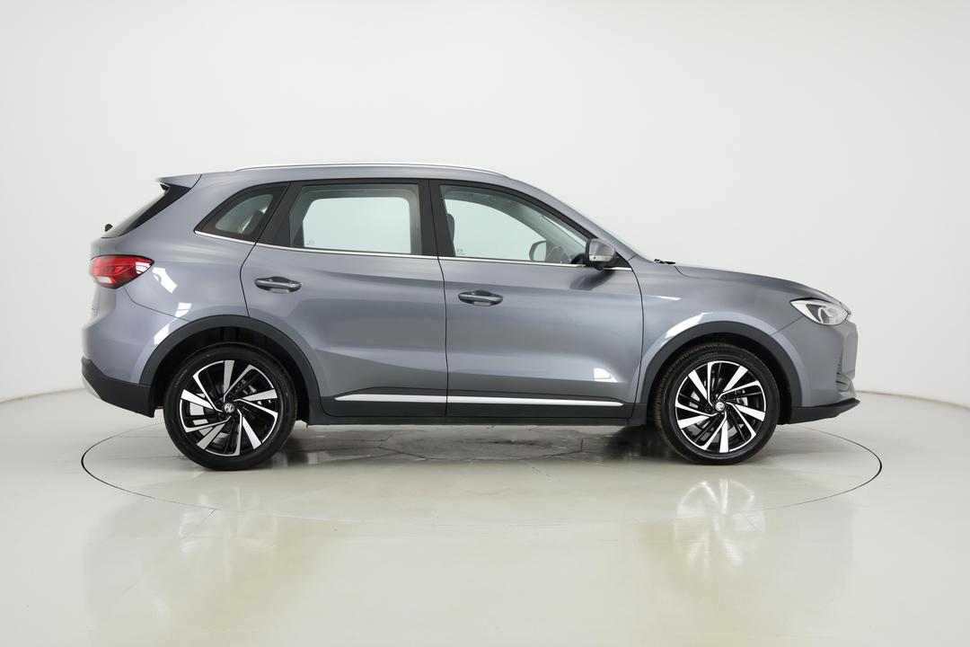 2025 MG ZS Essence Turbo, Automatic, 18216 km, Right Side View