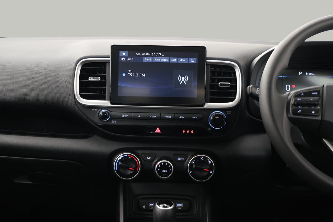 2025 Hyundai Venue Venue, Automatic, 21844 km, Center Console