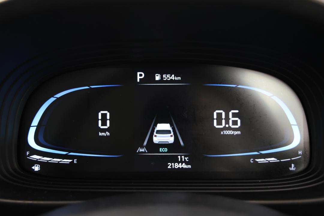 2025 Hyundai Venue Venue, Automatic, 21844 km, Odometer View