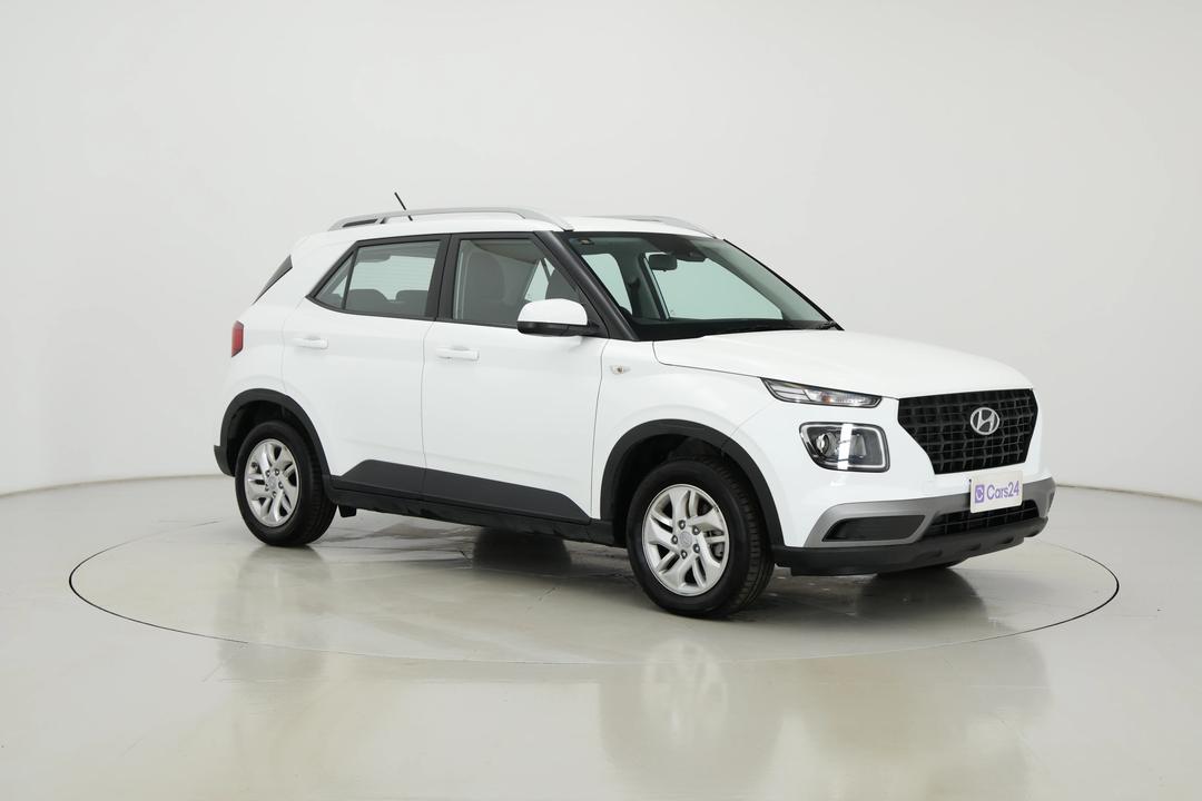 2025 Hyundai Venue Venue, Automatic, 21844 km, Right Front Diagonal (45- Degree) View