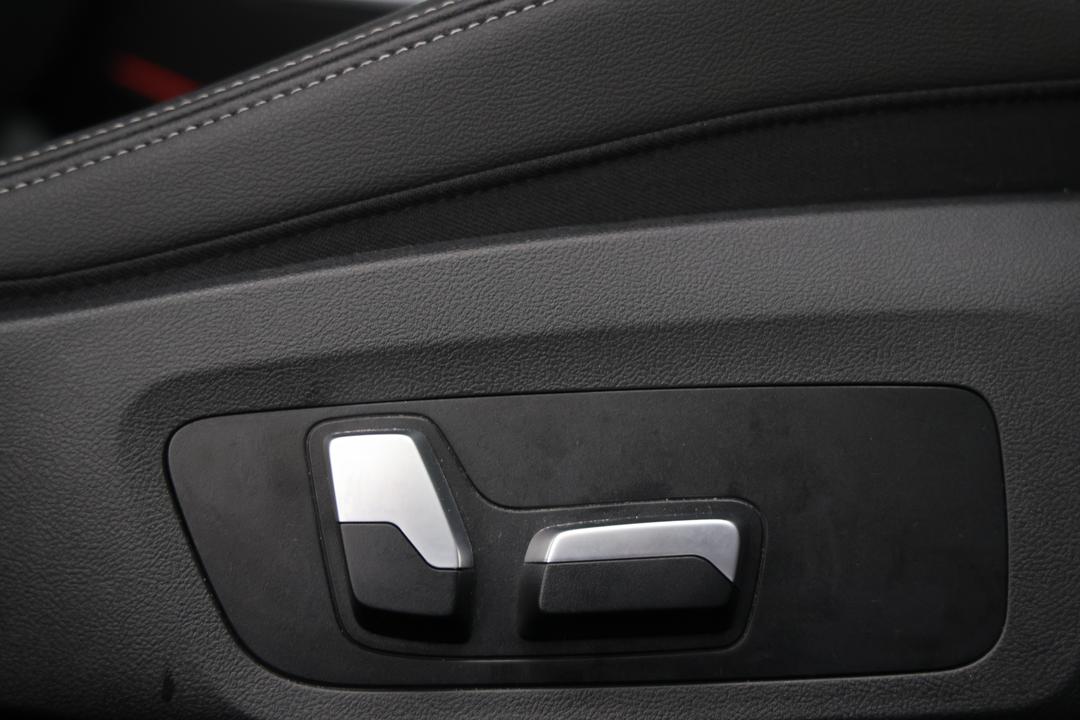 2023 BMW I4 Edrive35 Gran Coupe, Automatic, 13462 km, Drivers Side Adjustment Panel