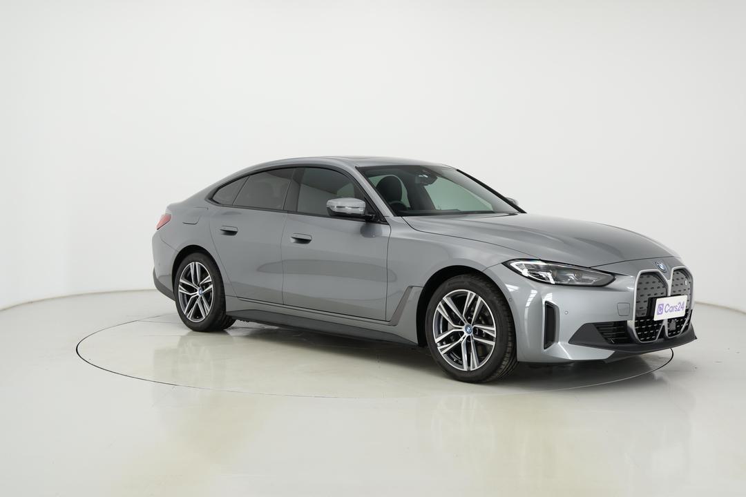 2023 BMW I4 Edrive35 Gran Coupe, Automatic, 13462 km, Right Front Diagonal (45- Degree) View