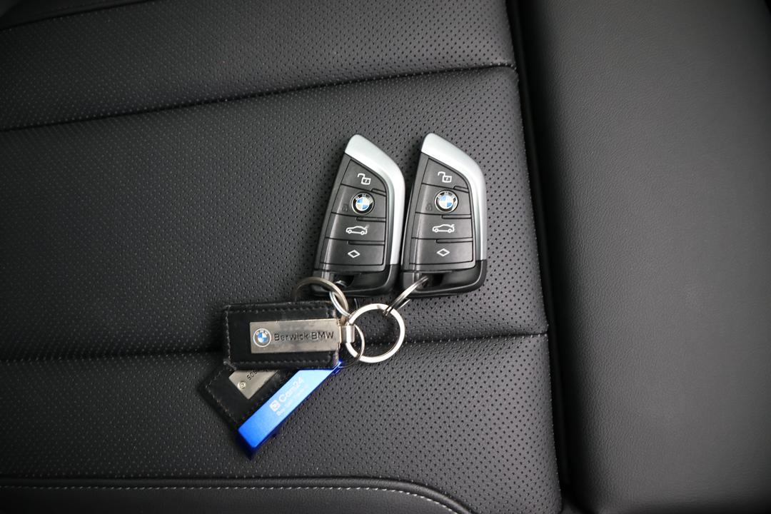 2023 BMW I4 Edrive35 Gran Coupe, Automatic, 13462 km, Key Close-up