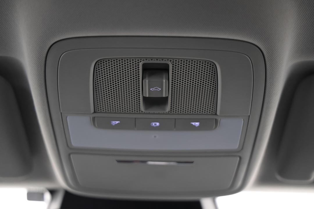 2023 MG Mg5 Essence, Automatic, 46910 km, On-Roof Controls/Sunglass holder