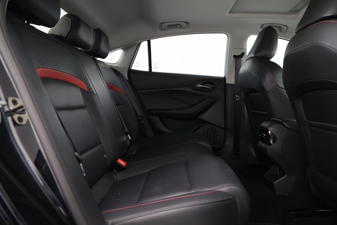 2023 MG Mg5 Essence, Automatic, 46910 km, Right Side Rear Door Cabin View
