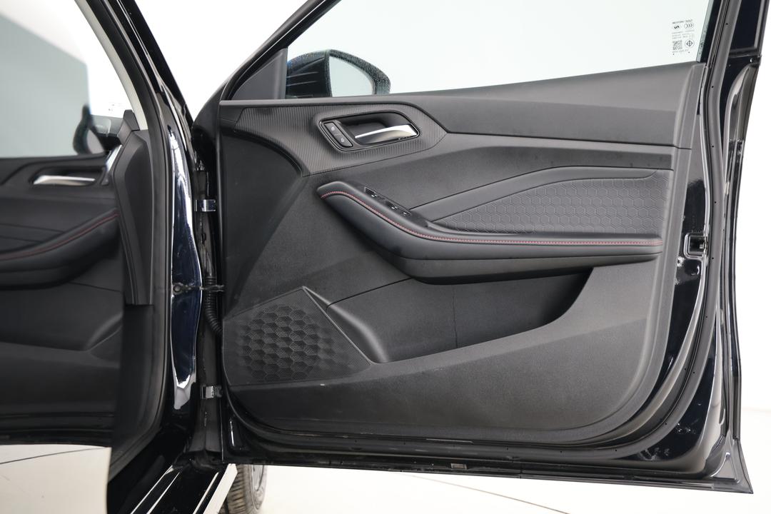 2023 MG Mg5 Essence, Automatic, 46910 km, Speaker View