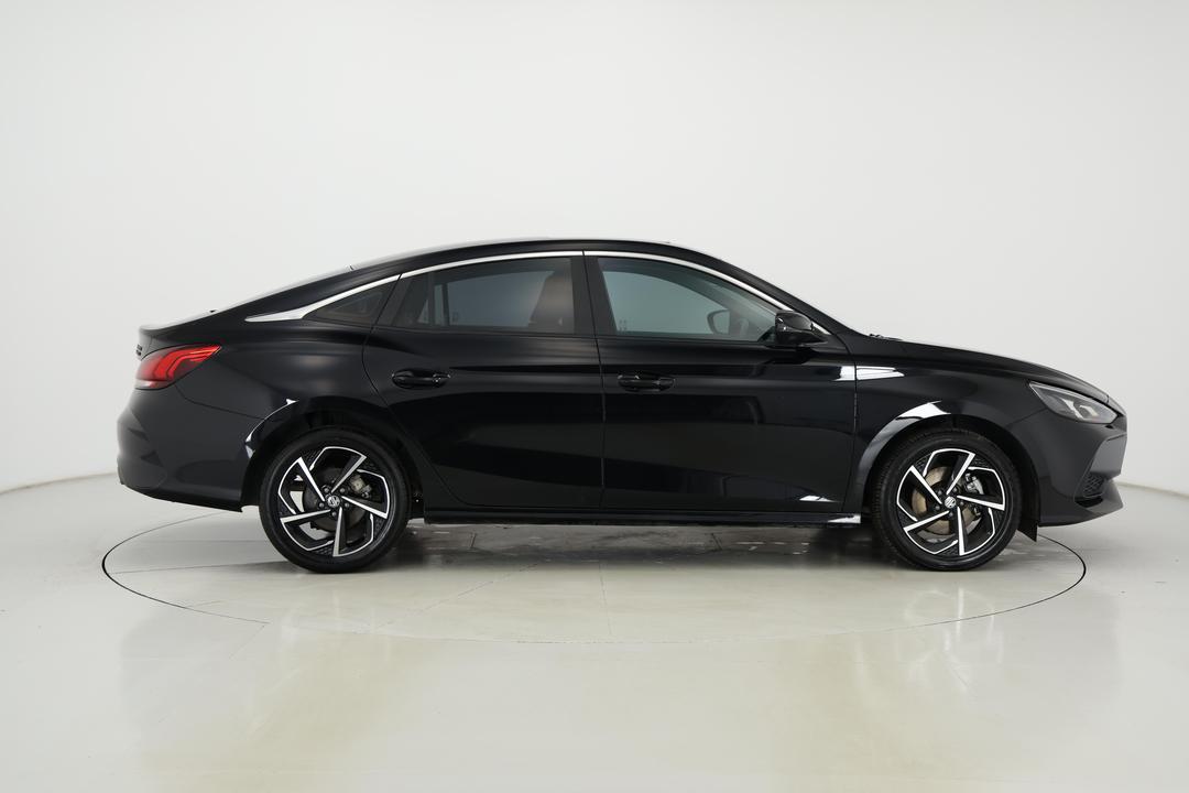 2023 MG Mg5 Essence, Automatic, 46910 km, Right Side View