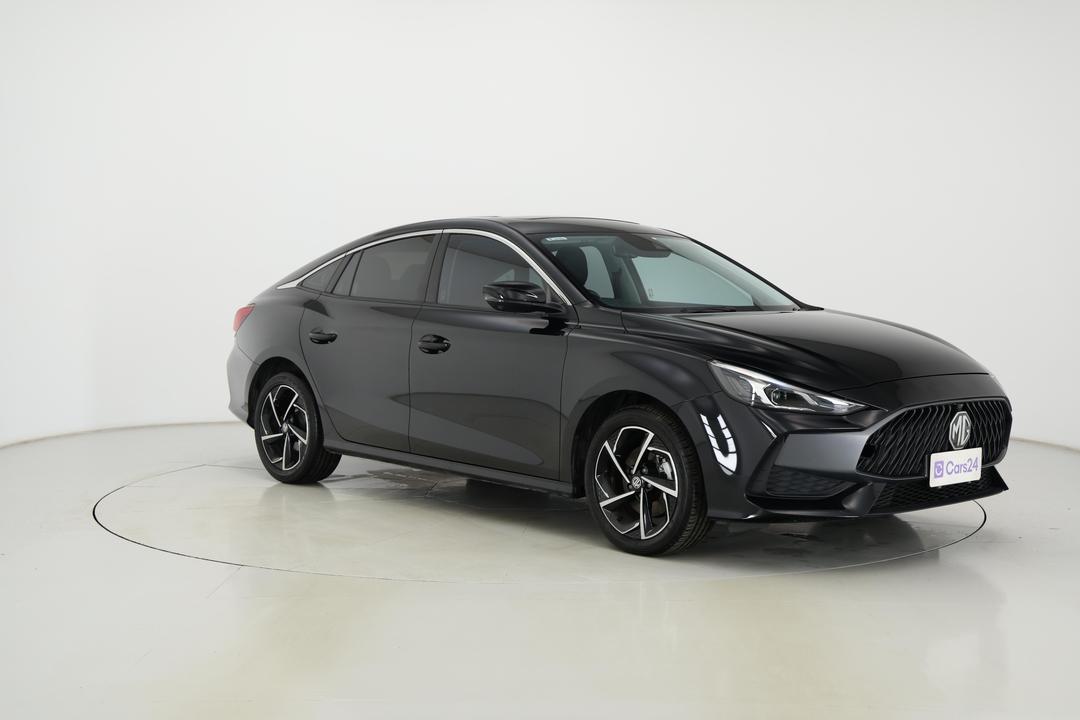 2023 MG Mg5 Essence, Automatic, 46910 km, Right Front Diagonal (45- Degree) View