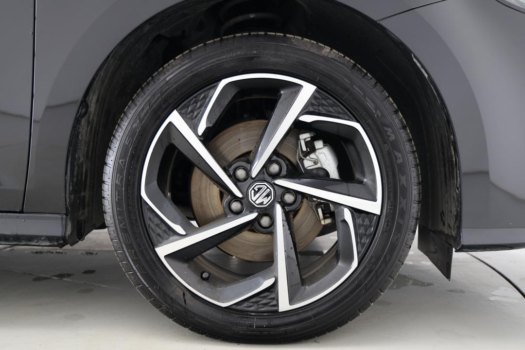 2023 MG Mg5 Essence, Automatic, 46910 km, Right Front Wheel
