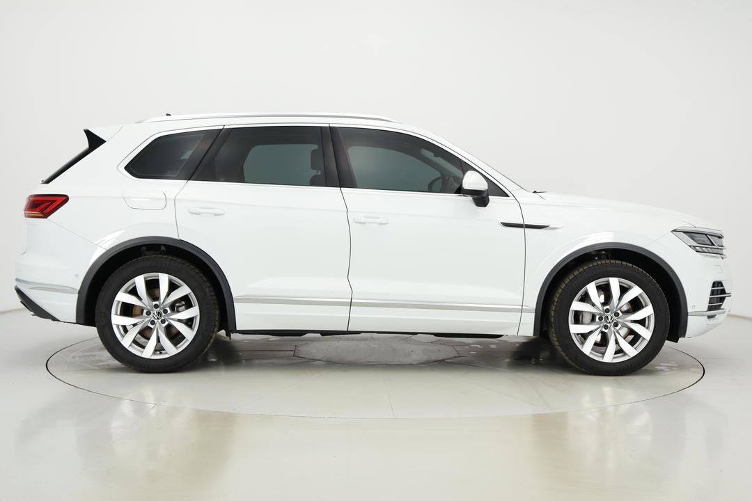 2022 Volkswagen Touareg 210tdi Elegance, Automatic, 74805 km, Right Side View