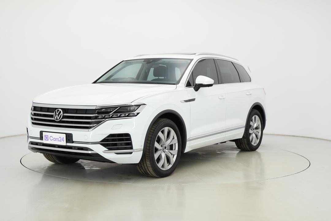 2022 Volkswagen Touareg 210tdi Elegance, Automatic, 74805 km, Left Front Diagonal (45- Degree) View