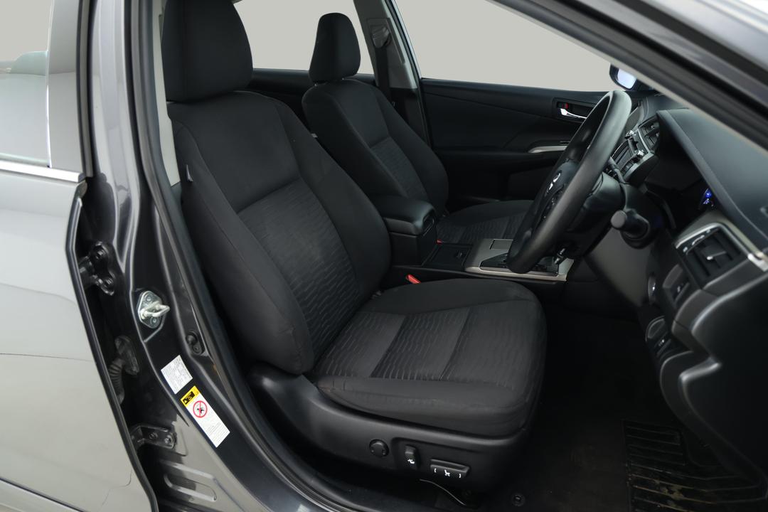 2016 Toyota Aurion At-X, Automatic, 106114 km, Right Side Front Door Cabin View