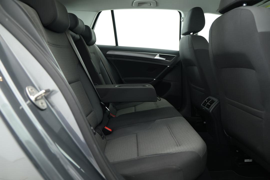 2020 Volkswagen Golf 110 Tsi Comfortline, Automatic, 100676 km, Right Side Rear Door Cabin View