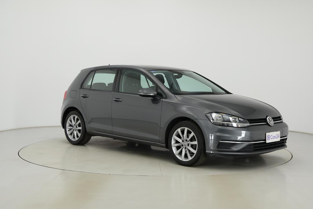 2020 Volkswagen Golf 110 Tsi Comfortline, Automatic, 100676 km, Right Front Diagonal (45- Degree) View