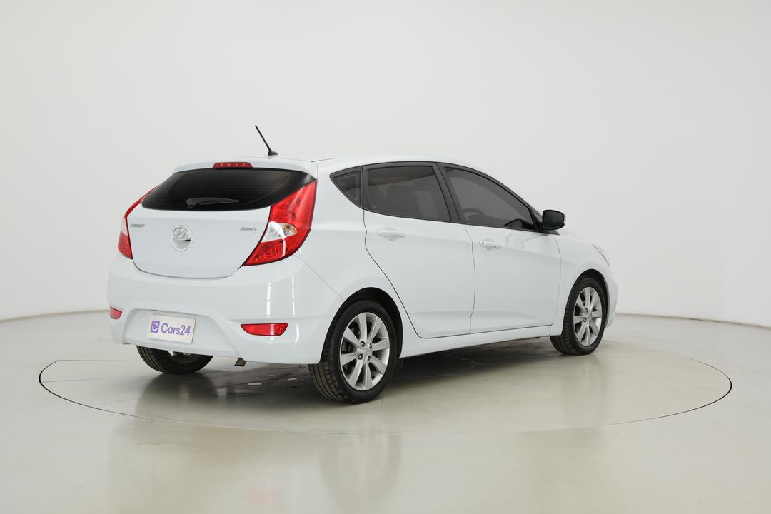 2019 Hyundai Accent Sport, Automatic, 58732 km, Right Back Diagonal (45- Degree) View